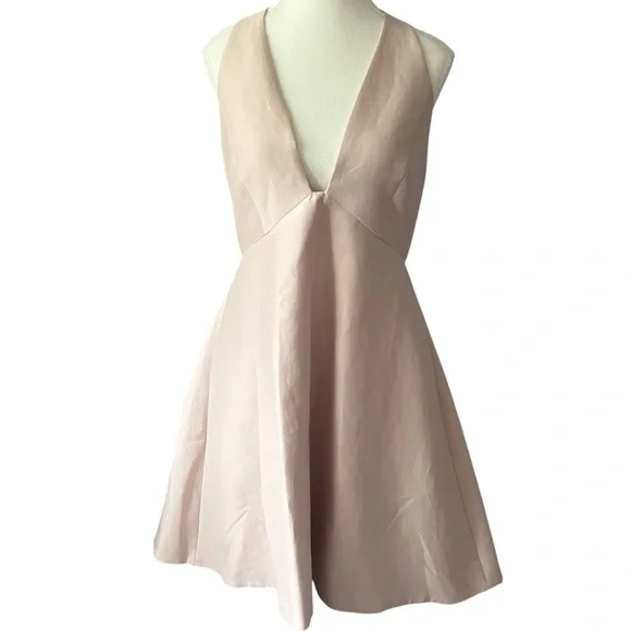 Halston Heritage Sz 12 Structured Halter Neck Faille Dress Backless Barely Pink Halston Heritage Sz 12 Structured Halter Neck Faille Dress Backless Barely Pink